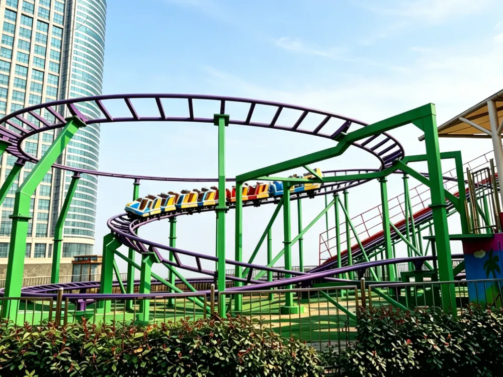 family-roller-coaster-MMR32X